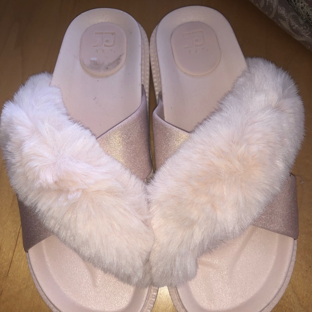 Joe’s size 7 pink slides